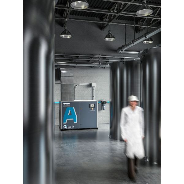 30kw Oil Free Atlas Screw Air Compressor AQ-30 VSD 72dB Noise Level