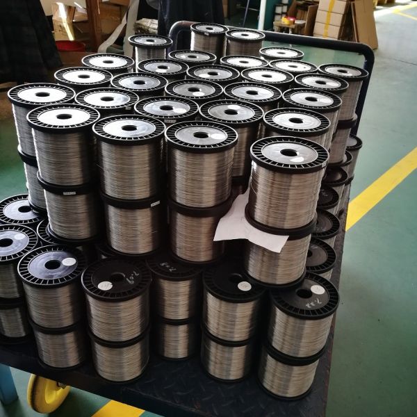 Buy Excellent Creep Resistance FeCrAl Alloy 0Cr27Al7Mo2 Wire Bright Surface at wholesale prices