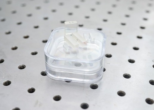 Large resistance ratio good quality KTP nonlinear crystals for commercial and