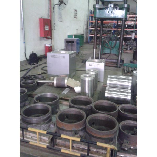 Buy CE Approve Induction Heat Treatment Machine , 80Kw PWHT Machine at wholesale prices