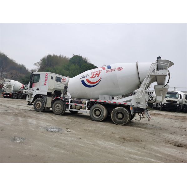 China Changsha Concrete Mixer With Pump 10m³ Capacity