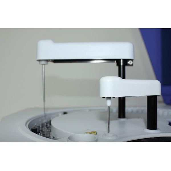 Fully Automatic Biochemistry Analyzer 6mm 400ul Laboratory Medical Equipment