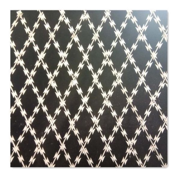 Buy BTO-10 BTO-12 Razor Blade Fencing Wire Anti Climb Barbed Wire at wholesale prices