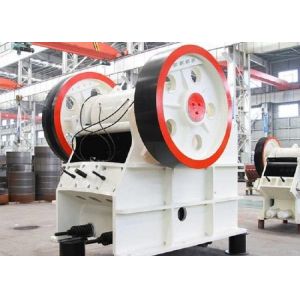 Low Noise Hydraulic Jaw Crusher Jaw Rock Crusher For Construction / Quarry