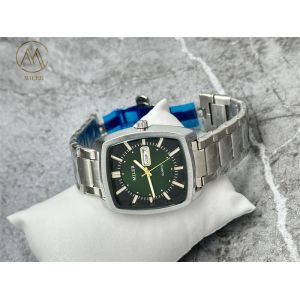 Business Quartz Design Wrist Classic Waterproof Watch for Men and Women