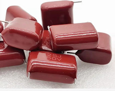 Flameproof Radial Metallized Polypropylene Film Capacitor Durable 450V DC