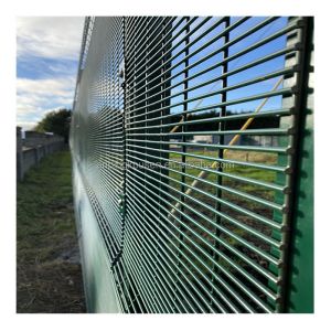 Customized 358 Anti Climb Airport Security Fencing with Barbed Wire and Clear
