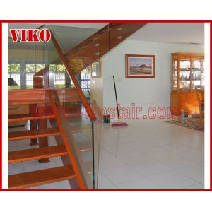 Solid Wood Staircase VK95S American Handrail Tread American ,Railing tempered