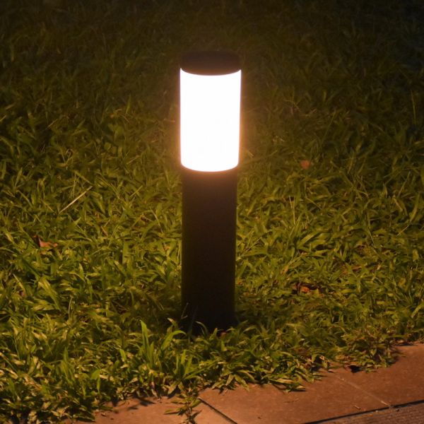 Waterproof LED Garden Lights for Villa Courtyard Street 1.8kg 2700K Color Temperature