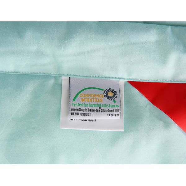 SGS certificate Thin Summer 173x120 Fabric Quilted Quilt