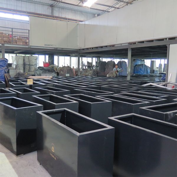 ISO9001 Large Galvanized Steel Garden Metal Flower Pots