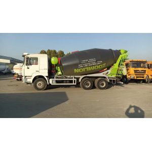 Used HOWO transport vehicles and used Zoomlion mixing tanks