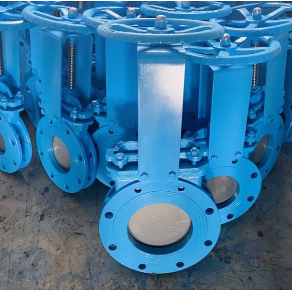 Buy DN250 PN16 WCB cast steel knife gate valve at wholesale prices