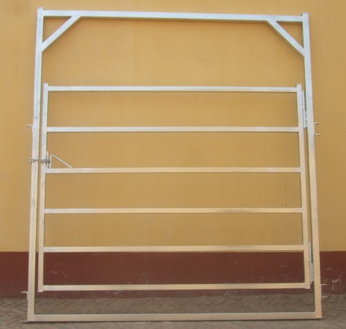 Horse panels 1.6m x 2.1m and 1.8m x 2.1m 5 bars 6 bars available