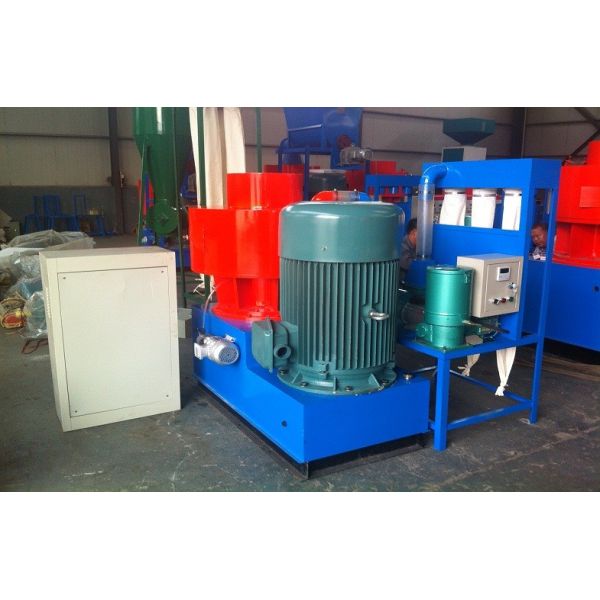 Buy High Capacity Wood Pellet Making Machine Wood Pellet Maker 90KW at wholesale prices