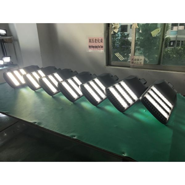 Municipal Administration LED Street Lighting IP66 24000lm Urban Road Application