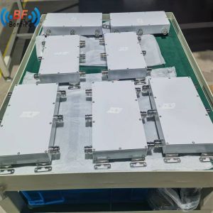 Red 698-4000MHz 3X3 3in 3out 300W 155pim RF Hybrid Coupler Hybrid Combiner for