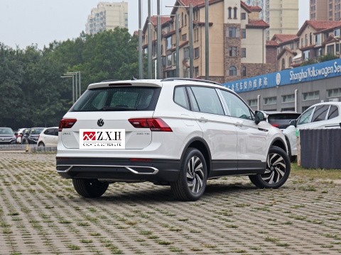 Electric Rear Door Double Rod Upper Suction Car Rear Door for VW Tiguan L 2022 330T SI Automatic Two-wheel Drive Comfort Version