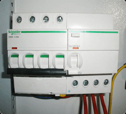 Self Contained Air Operated Press Laundry Press Electric Heating Finishing