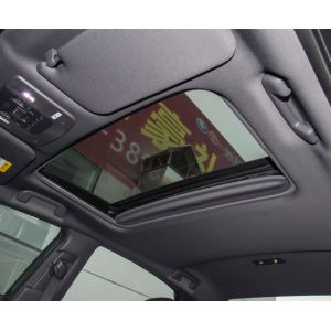 Toyota avalon 2022 dual engine 2.5L 4 Door 5 seats 3 space car Medium car