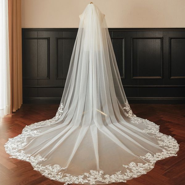 New Styles Customized Wholesale Chapel Appliqued Lace Tulle Bridal Wedding White Veil With Hair Comb