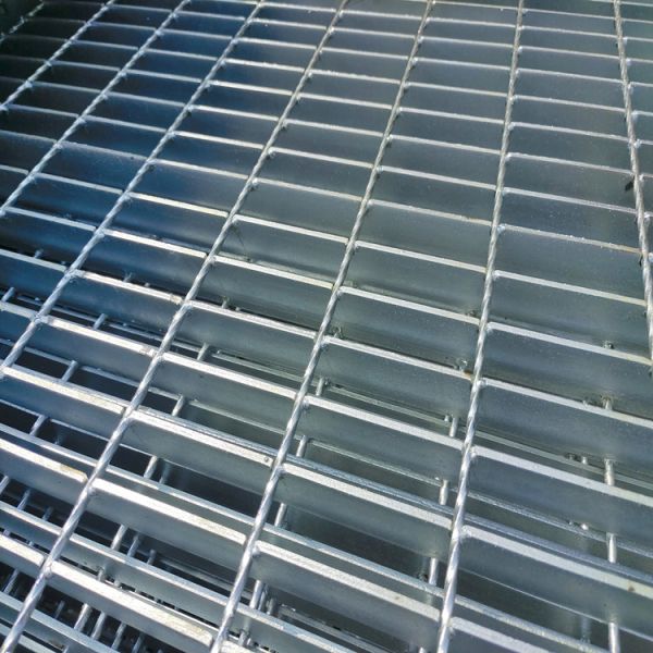Buy G455/30/100 Paint 25x3 Serrated Bar Grating at wholesale prices
