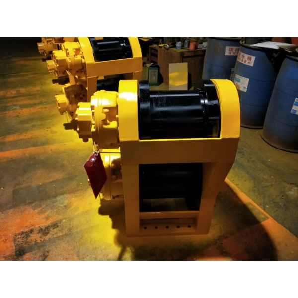 Easy To Install And Control Industrial Hydraulic Winch For Marine Lifting