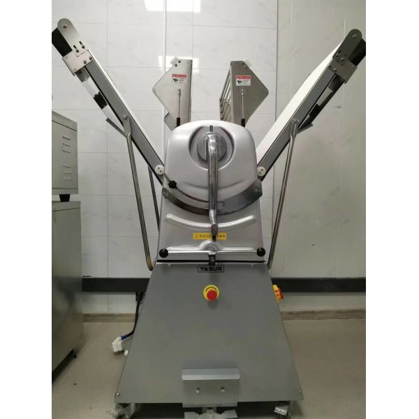 Revisable Pastry Dough Sheeter Machine Croissant Puff Making European Style