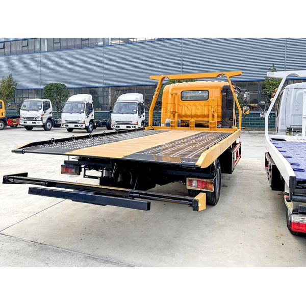 HOWO 4x2 5-10TON Light Duty Commercial Trucks Flatbed Cargo Wrecker Truck