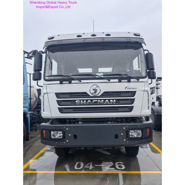 Shacman F3000 Tractor Truck with 6800x2496x3668mm Dimensions and 336-430 HP for