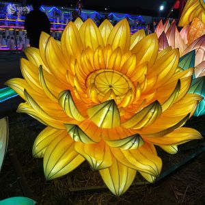 High-Quality Artificial Lotus Lanterns for Outdoor Decoration and Festival Decor