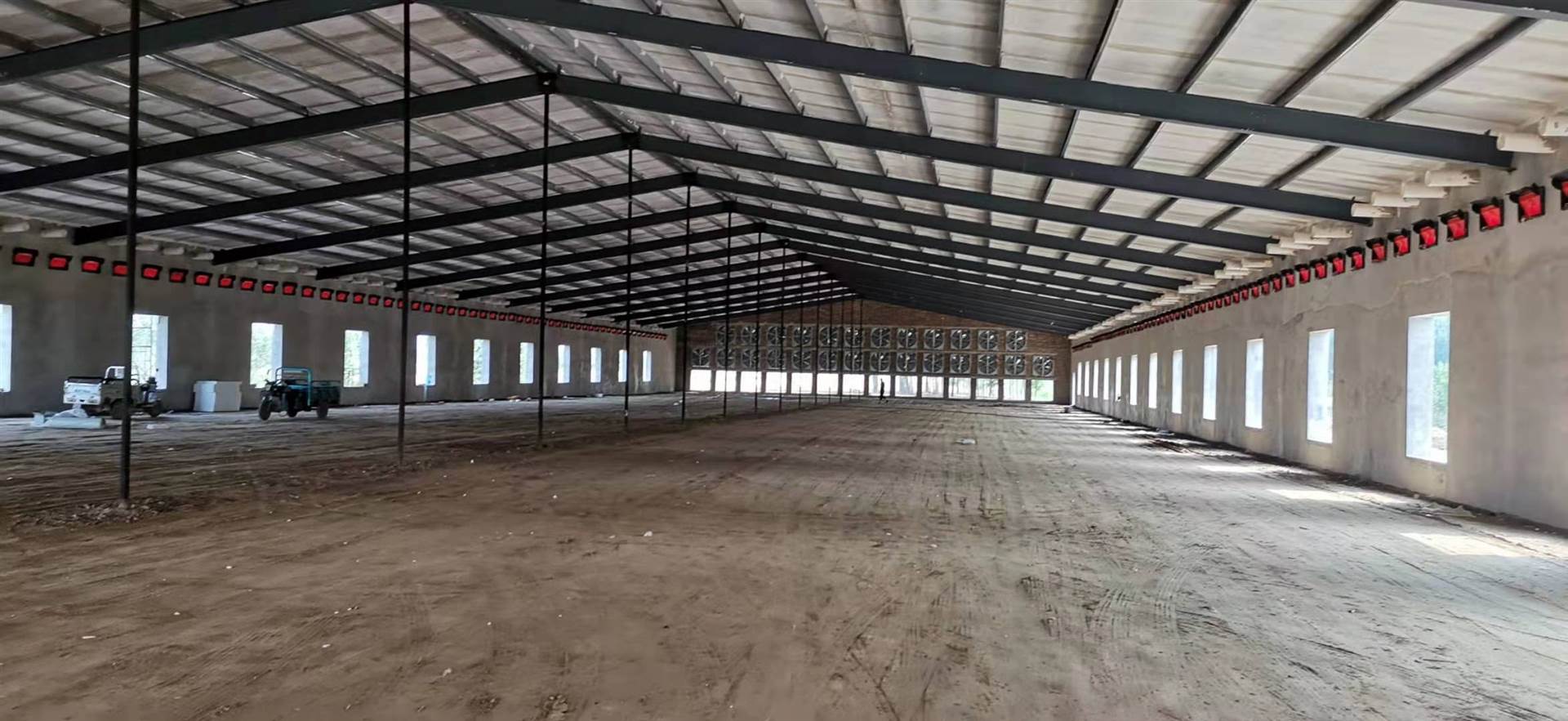 Galvanized Poultry Light Steel Frame Construction Bolts Connection Steel Chicken House