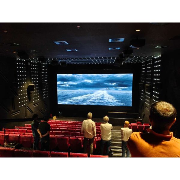 640*640mm Cabinet Size Indoor Full Color LED Display from for Long-Lasting Performance