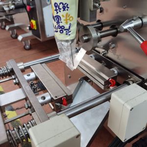 0.3kg Granule Packing Machine 35bags/min ISO9001 Multi Function