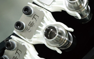 Precision CNC Jewelry Making Machine With German Electric Spindle Silver Ring Cnc G9-550B