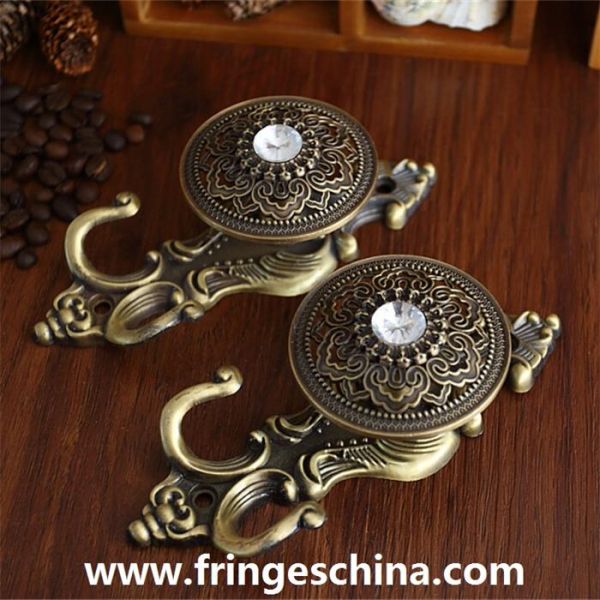 High quality classical customized metal curtain hooks for home decorations