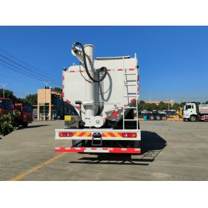 Factory Customized DFAC DongFeng Small Bulk Feed Tank Truck