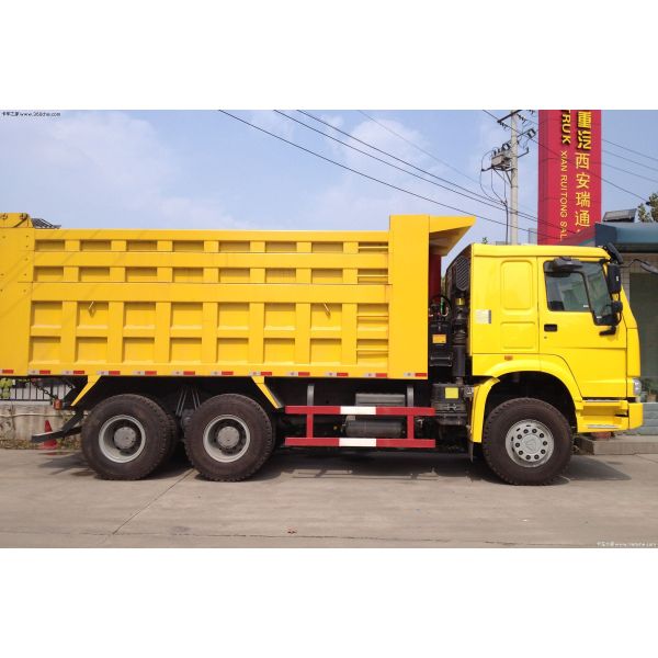 Euro II 20M3 Heavy Duty Dump Truck 6x4 10 Tire Sinotruk Howo7 Yellow Color