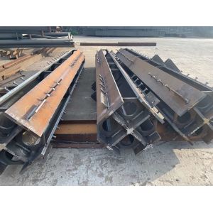 Z Purlin Steel Structure Building With EPS Sandwich Panel