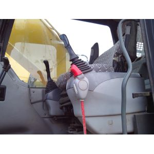 Used KOMATSU PC200-7 EXCAVATOR