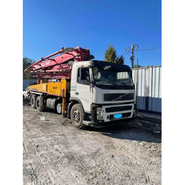 2012 37m Sy Concrete Pump on Vo. L. Vo Truck Concrete Boom Pump Used Heavy Equipment