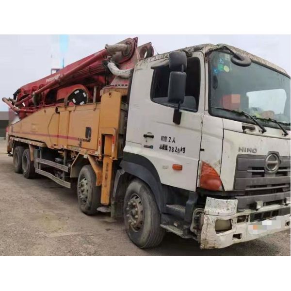 Second Hand Heavy Equipment Used Concrete Pump Putzmeister 49 Meter for Your Business