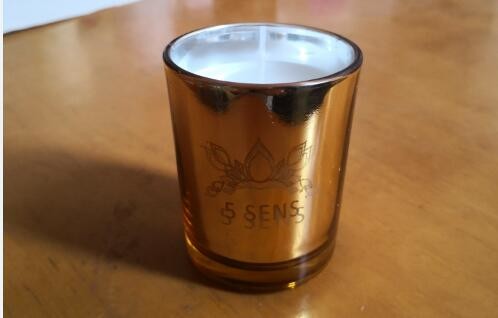 Buy Decor & metal finish scented candle with vanilla  fragrance and  package of gift box at wholesale prices