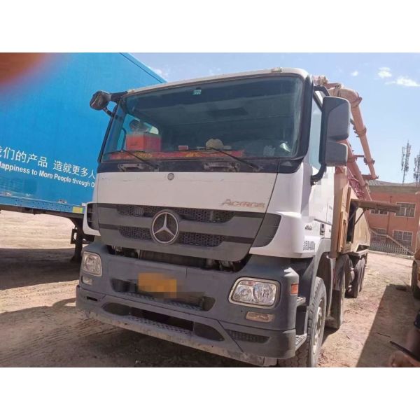 52m Concrete Pump Truck Mercedes Benz Truck Mounted Pump with Semi-Dry Shotcrete Type