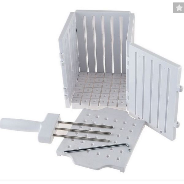 White BBQ Small Kitchen Tools Kebab Maker Box 17 * 17 * 20cm Non Stick