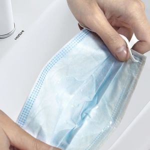 China Non Woven Fabric  Medical Disposable Mask Clean Food Processing Use on sale