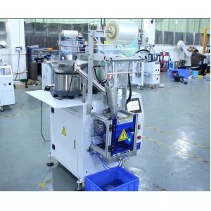 Metal Rivets Packaging Machine Counting Machine Automatic Feeding Sealing
