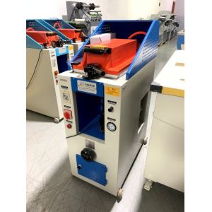 0.7Mpa Pneumatic Sole Attaching Machine 220V 50Hz Scratch Resistant