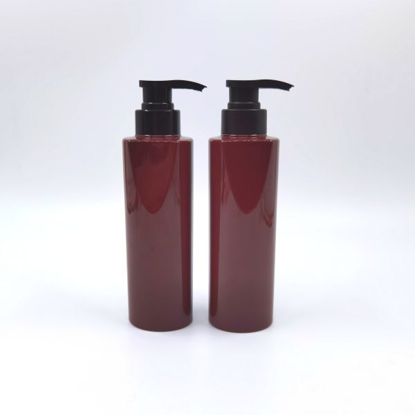 Buy 32mm Empty Refillable Plastic Cosmetic Bottles PET Shower Dispenser Container at wholesale prices
