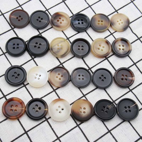 wholesale 16L 18L 20L 24L 28L dyeable 2holes/4holes polyester resin shirt button garment button